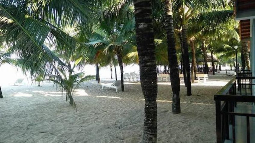 Bãi biển riêng Cửu Long - Phú Quốc Resort