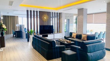 Diamond Suite