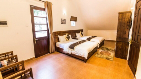 Phòng Deluxe Twin - Ban Công Hướng Vườn