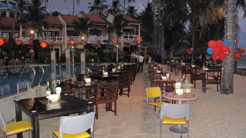 Tiệc ngoài trời Dynasty Mũi Né Beach Resort Phan Thiết