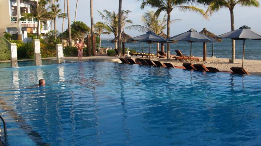Bể Bơi Dynasty Mũi Né Beach Resort Phan Thiết