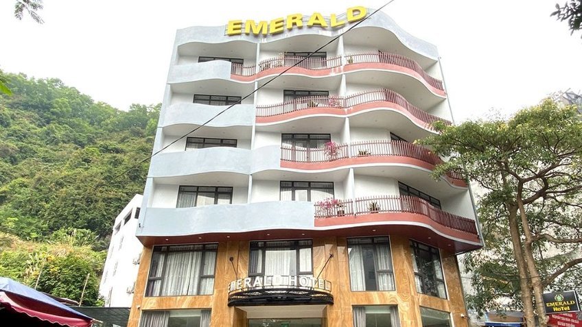 Emerald Hotel Cát Bà Hải Phòng
