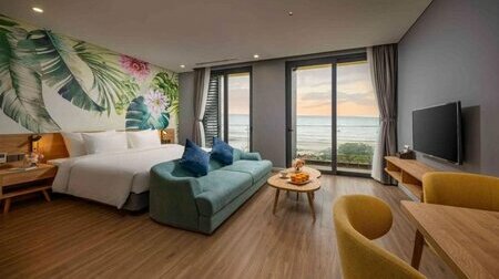 02 Premier Residence Room