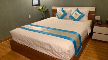 Deluxe Twin Room with View