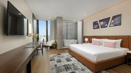 Deluxe Double Ocean with Balcony