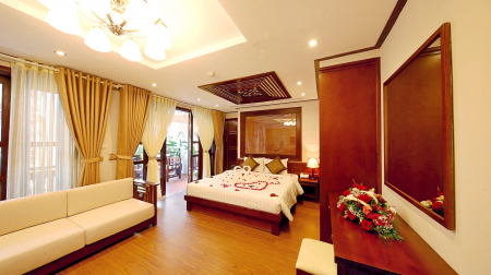 Ancient Suite with Balcony