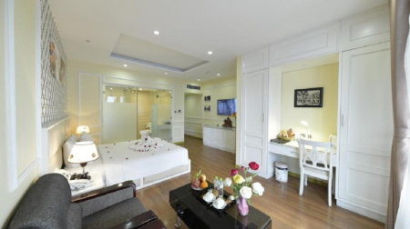 Phòng Suite Lake View