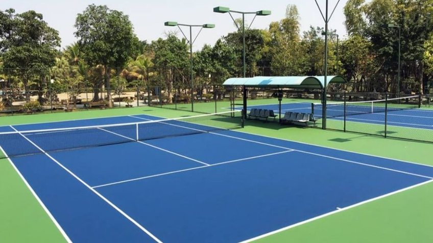 Sân tennis tiêu chuẩn tại resort