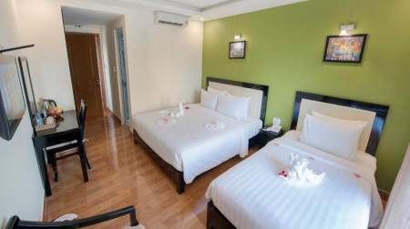 Phòng Triple with Balcony