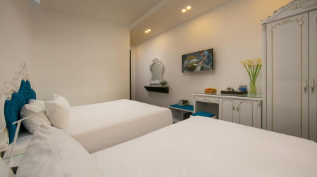 Historical Double/Twin (Window)