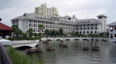 Khách sạn Intercontinental Westlake Hà Nội