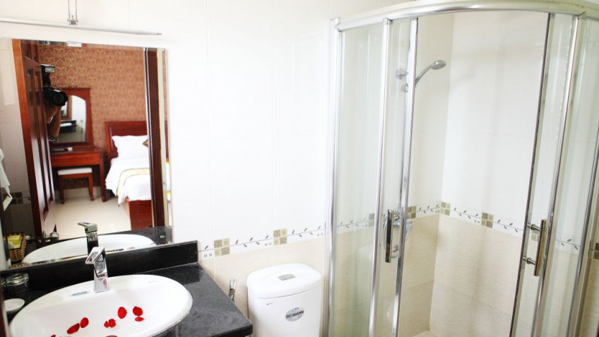 Phòng tắm Khách sạn Corvin Vũng Tàu