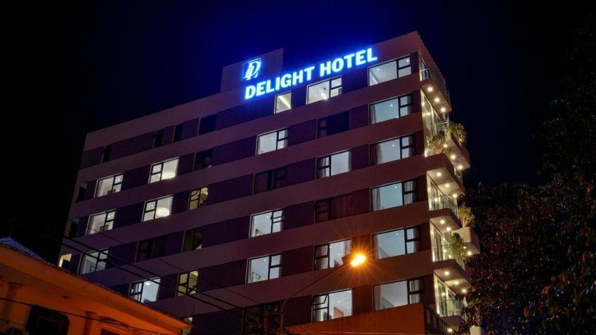 Delight Hotel về đêm