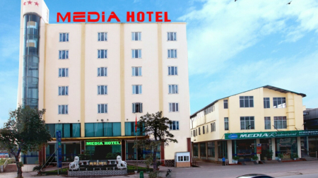 Khách sạn Media