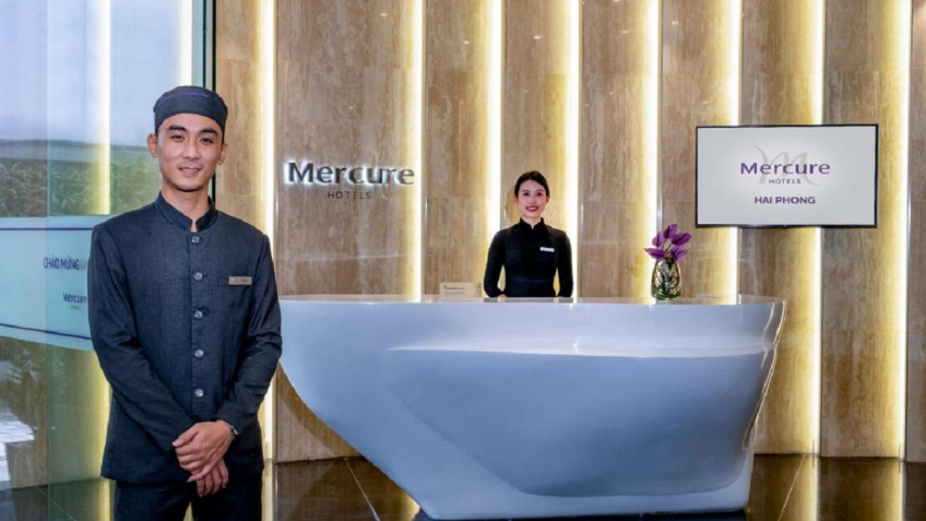 Lễ tân khách sạn Mercure Hải Phòng