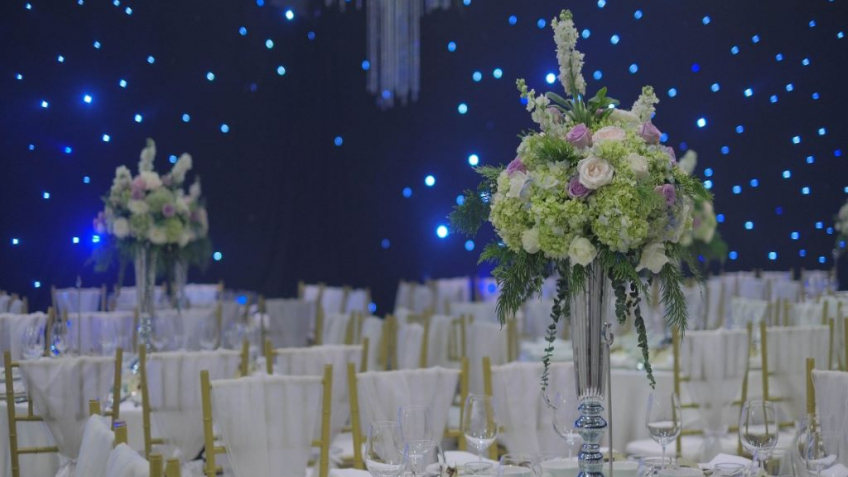 Không gian sang trọng trong tiệc cưới được tổ chức tại Merperle Crystal Palace Sài Gòn