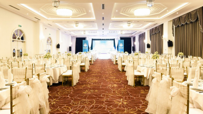 Diamond Wedding Hall đẳng cấp tại Merperle Crystal Sài Gòn 4*