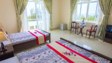 Phòng 1 giường đôi và 1 giường đơn