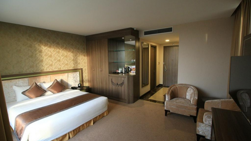Phòng Deluxe King Khách sạn Mường Thanh Luxury Cần Thơ