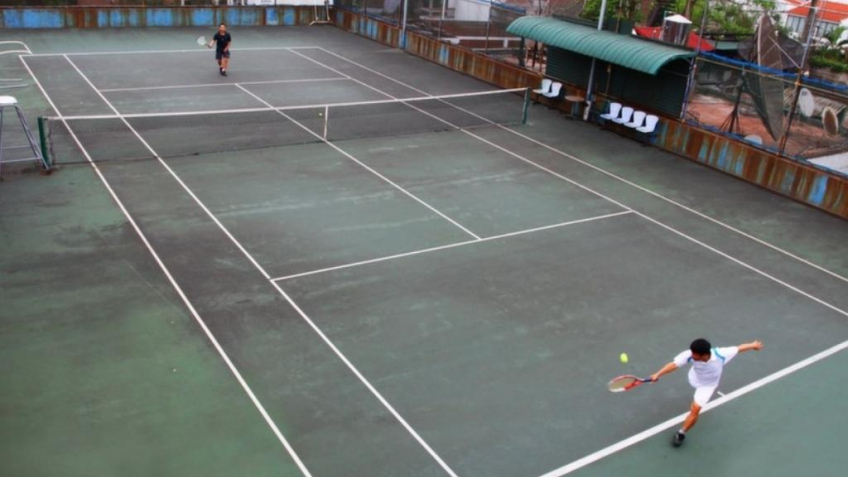 Sân tennis khách sạn Thắng Lợi