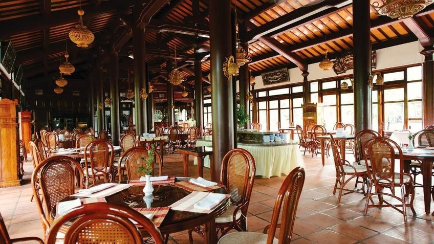 Nhà hàng Lăng Cô với những món ăn đa dạng từ Á đến Âu