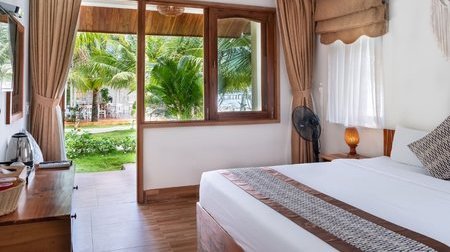 Deluxe Garden Pool View