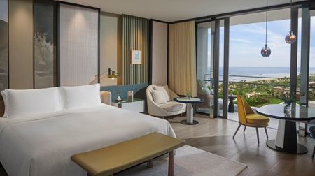 Deluxe Ocean View Suite