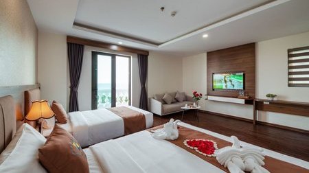 Suite Ocean with Balcony