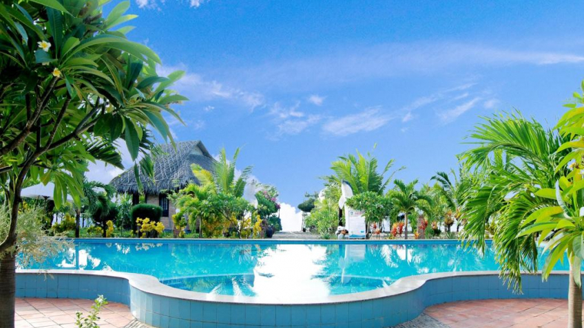 Hồ bơi Non Nước Resort Phan Thiết