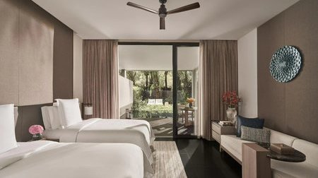 King Beach Pool Suite