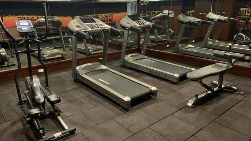 Phòng gym có đầy đủ thiết bị hiện đại