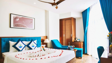 Hạng phòng Ritzy Suite