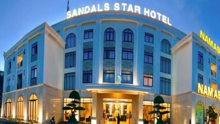 sandals-star-hotel-da-lat-62c8f931c8c40.jpg