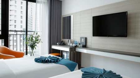 Deluxe City View Double/Twin