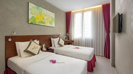 Deluxe King/twin Bed Room