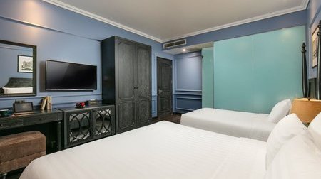 Phòng Premium Triple with Sea View Balcony