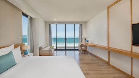Premier Suite Oceanfront