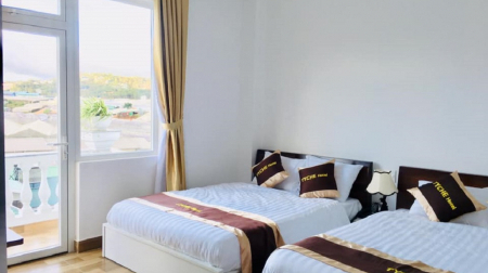 Phòng Đôi Có Doom