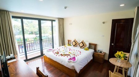 Phòng Suite Pool View