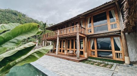 Pool Villa lake view (20 pax)