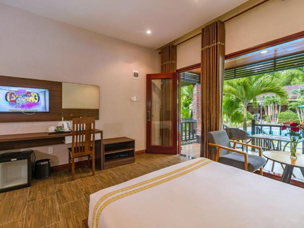 Phòng Bungalow Pool View Ahaveda Resort 3 Sao