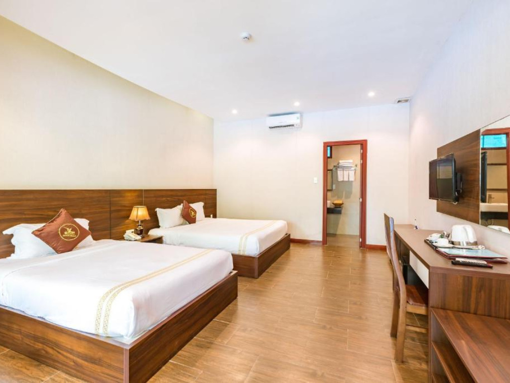 Phòng Family Bungalow Pool View Tại Ahaveda Resort 3 Sao