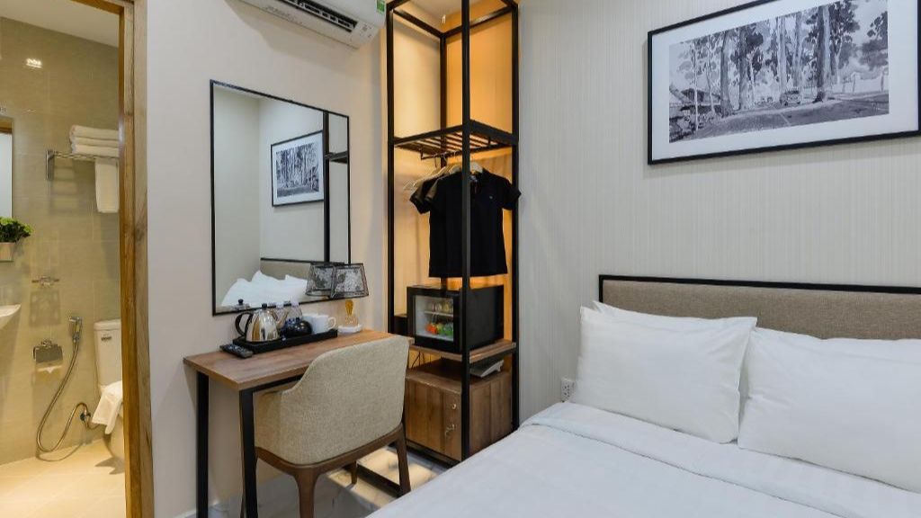 Phòng Budget Double Room Akoya Saigon Central Hotel