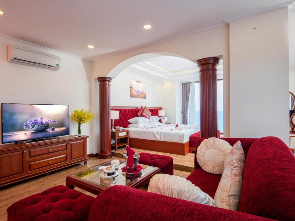 Phòng VIP Suite Tại Apus Nha Trang Hotel