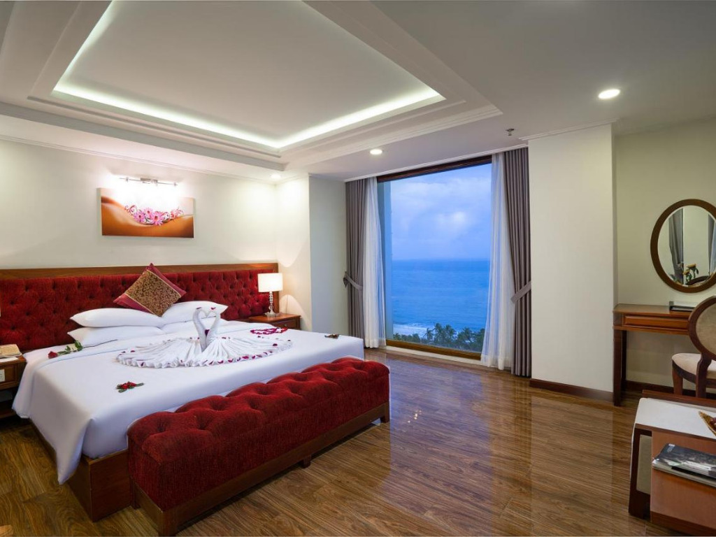 Phòng VIP Suite Apus Hotel Nha Trang