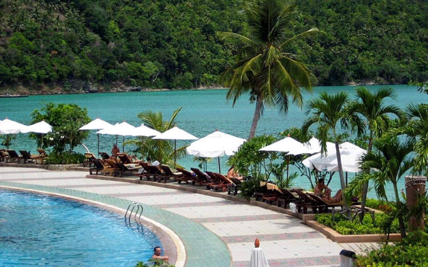 Bể bơi Bãi Lữ Resort