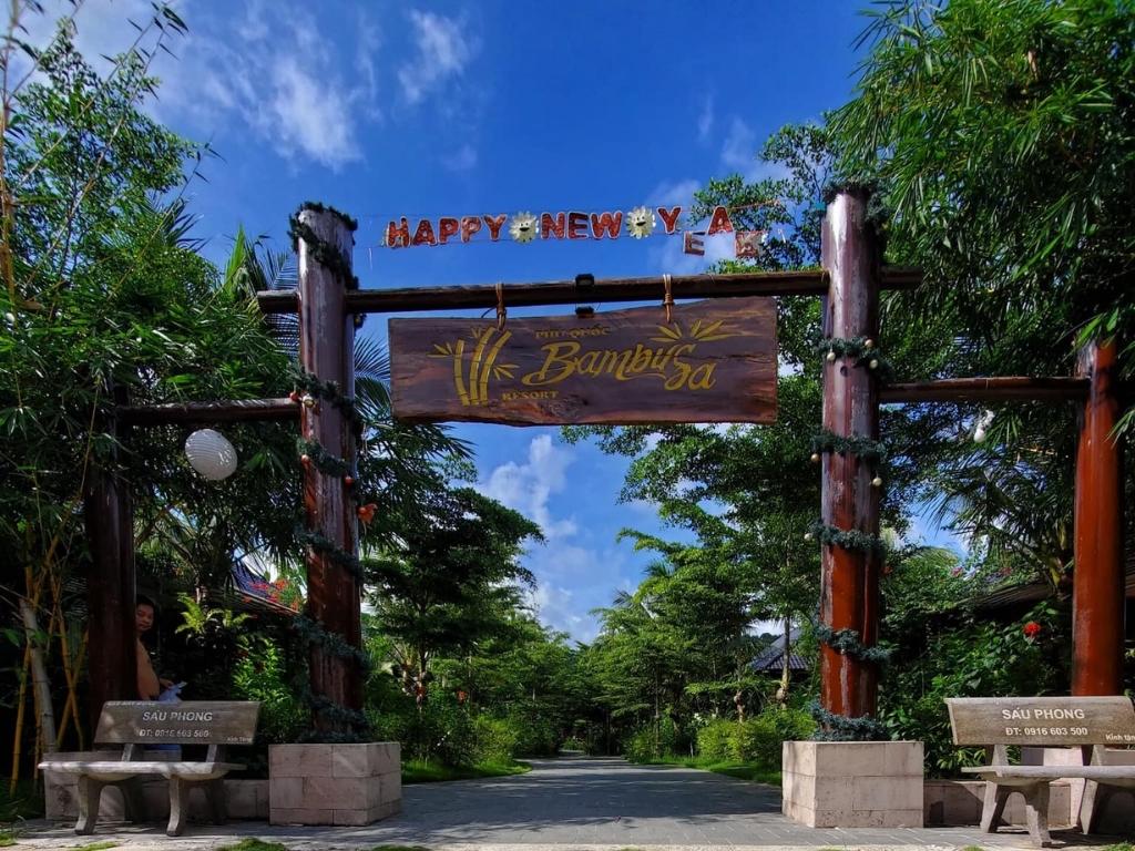 Lối vào Bambusa Resort