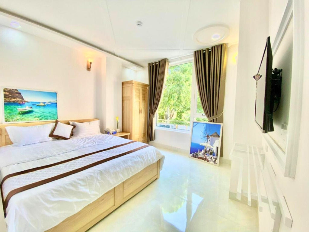 Phòng Deluxe Double khách sạn 3* Caroline Beach Vũng Tàu