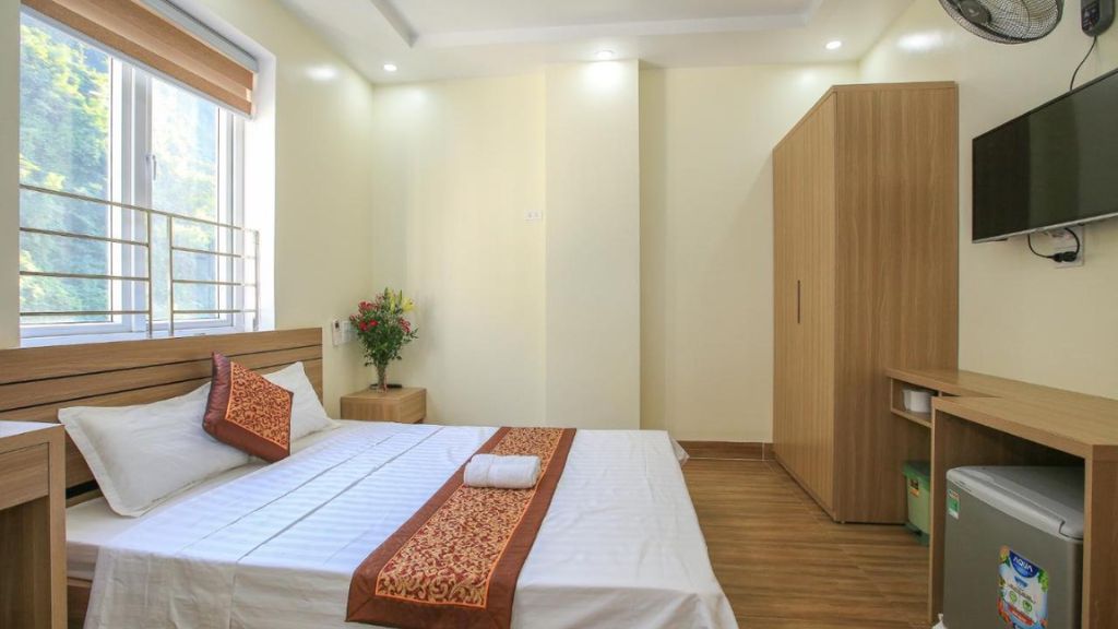 Căn phòng rộng rãi thoáng mát