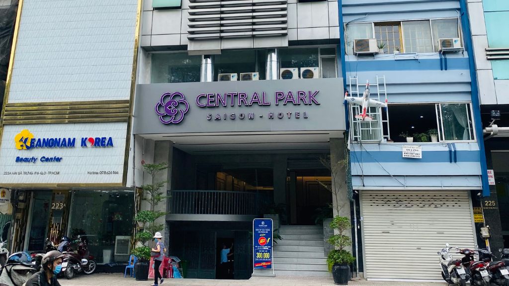 Central Park Saigon Hotel nhìn từ bên ngoài